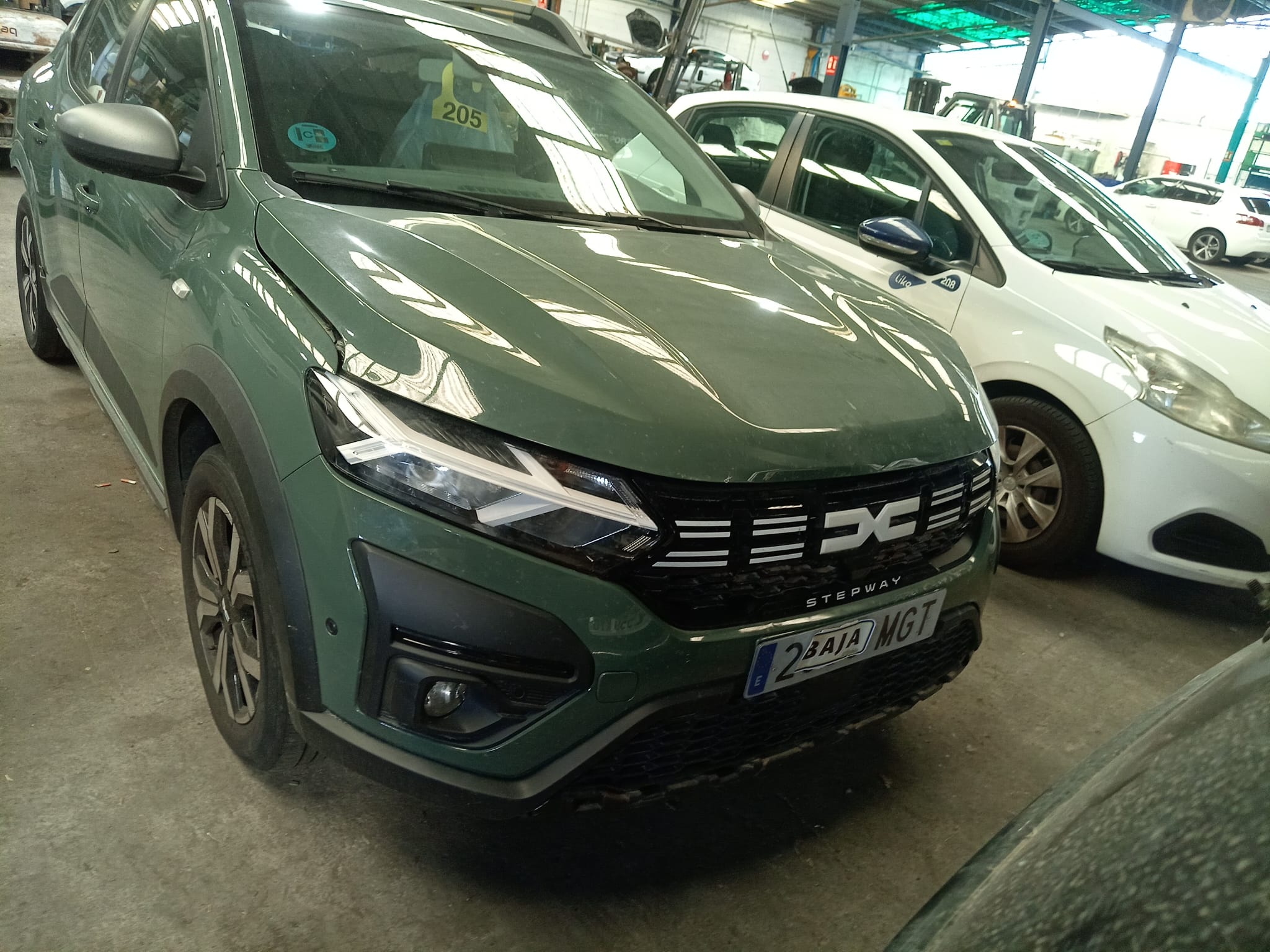 FRENTE COMPLETO DACIA SANDRO III