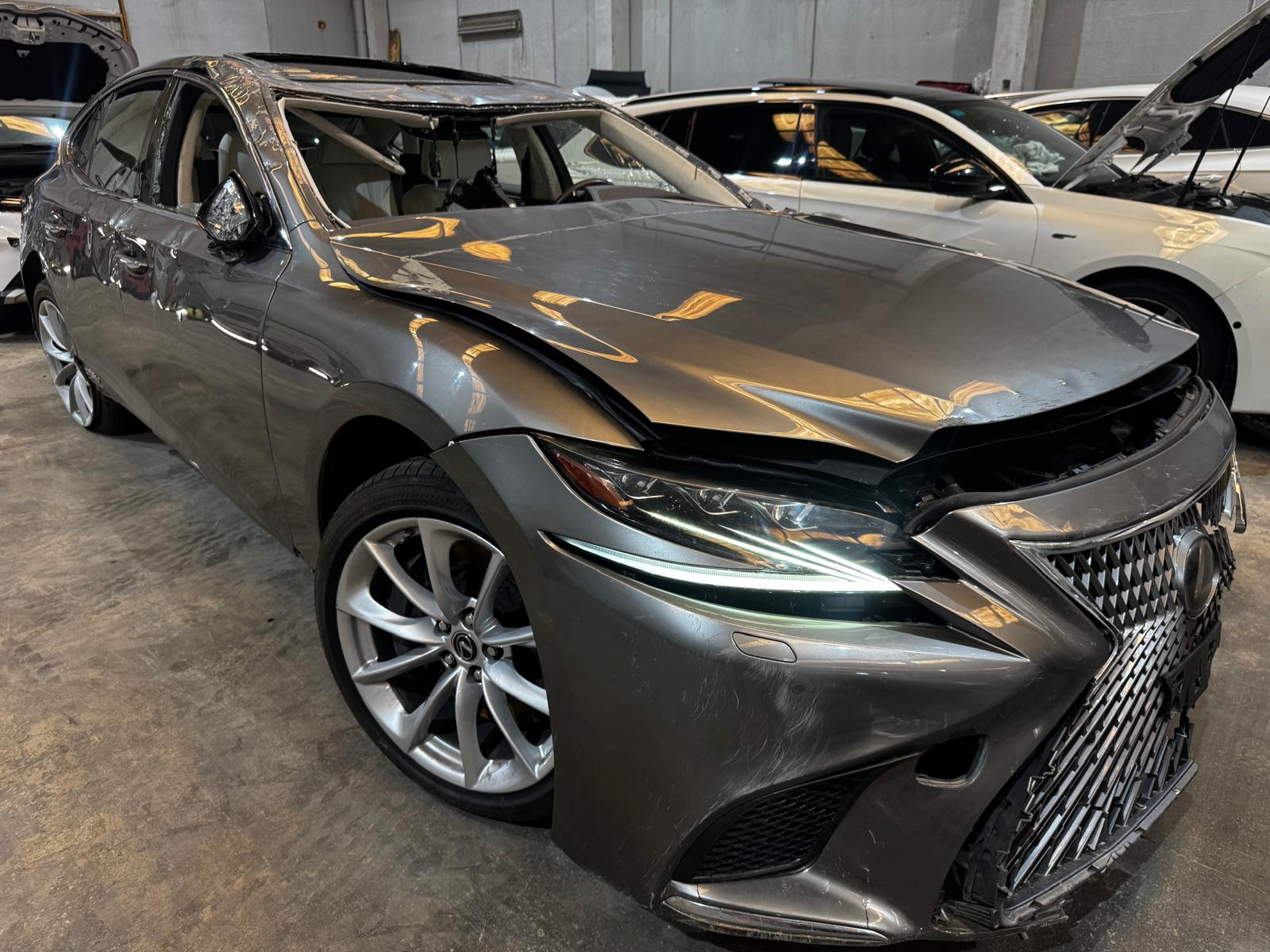 Lexus LS500H 3.5 V6 LUXURY 2017 ACCIDENTADO