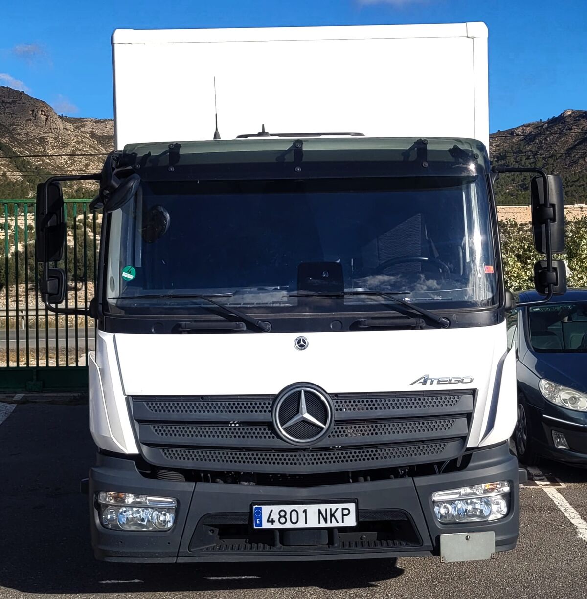 MERCEDES BENZ ATEGO 818 4X2 180 CV SAXAS CARROCERÍAS