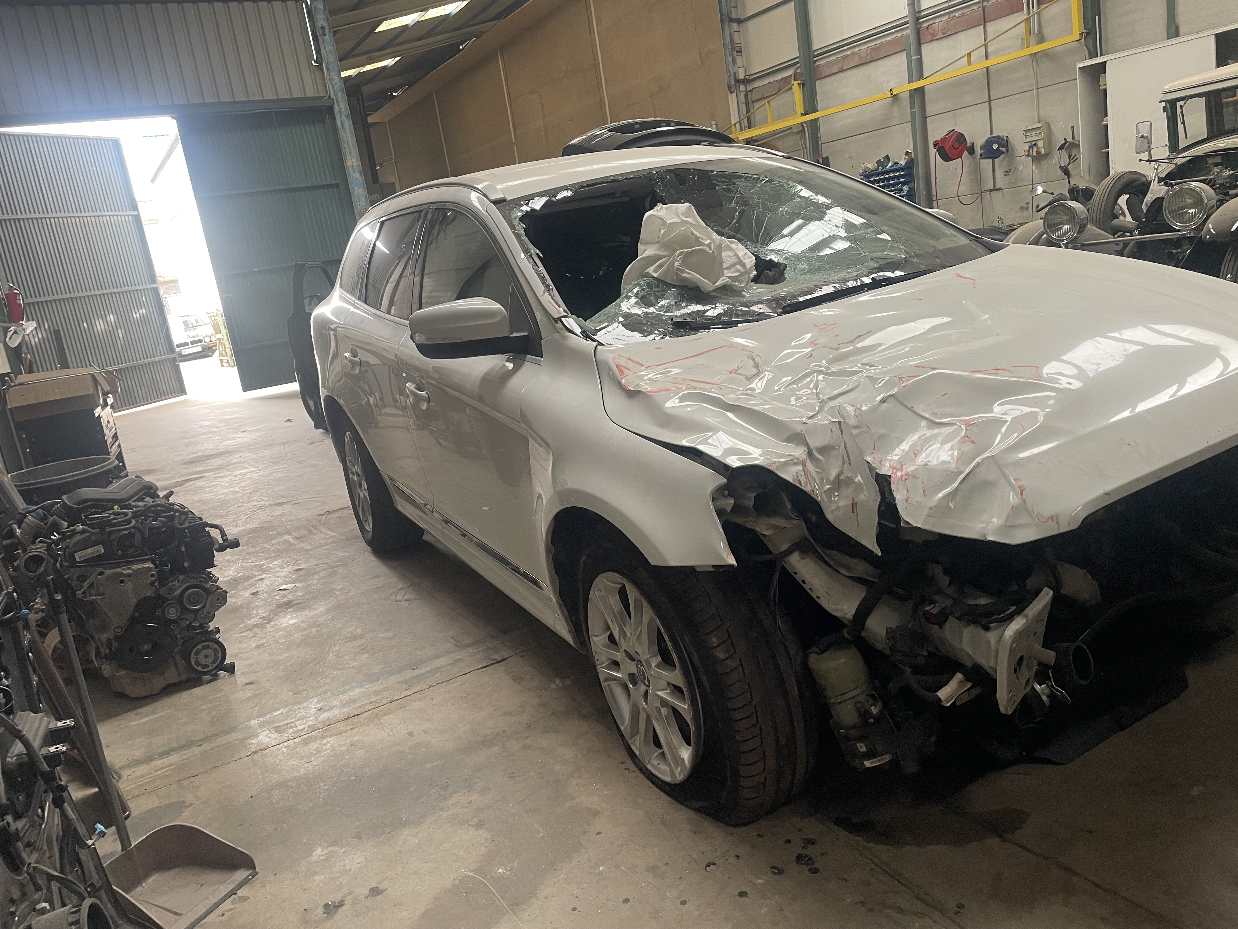 Volvo Xc60 accidentado