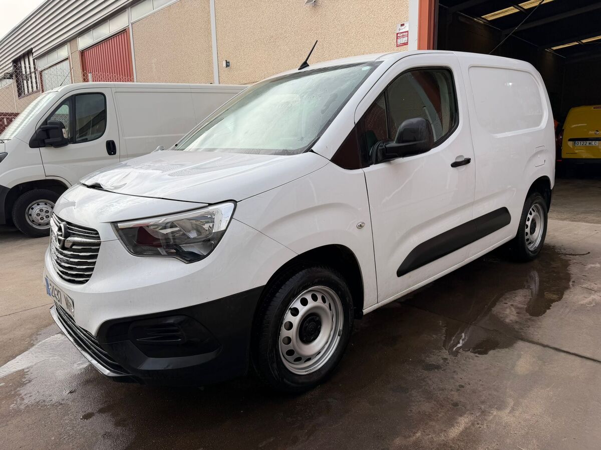 1.5 BlueHdi Año 8/2023 *** 8.490 € ***