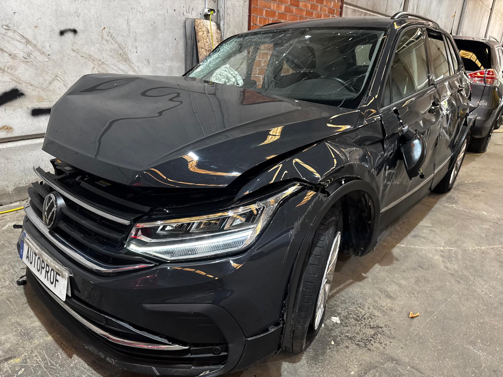 Volkswagen Tiguan 1.5TSI LIFE 2022 ACCIDENTADO