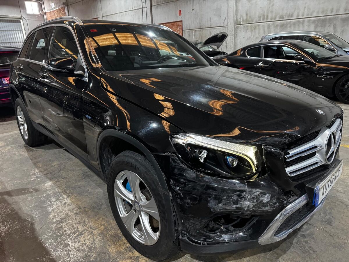 MERCEDES BENZ GLC 350E 4MATIC /2017