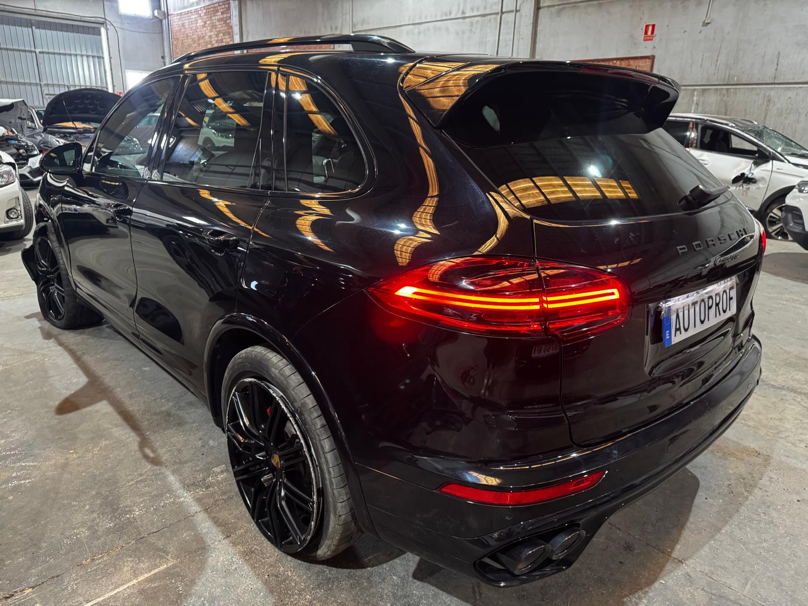 PORSCHE CAYENNE 3.0 V6 DEL 07/2015