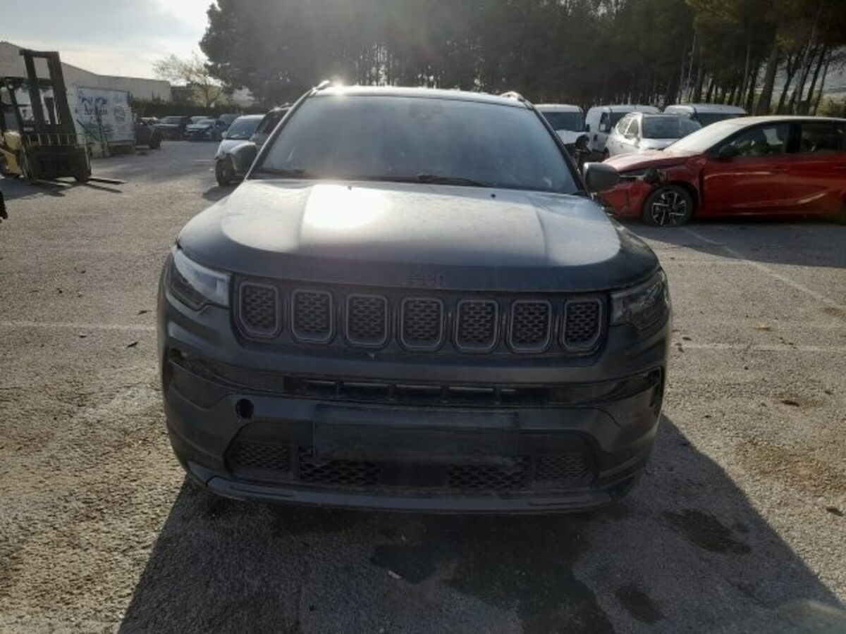 1.3 Híbrido Enchufable Automático