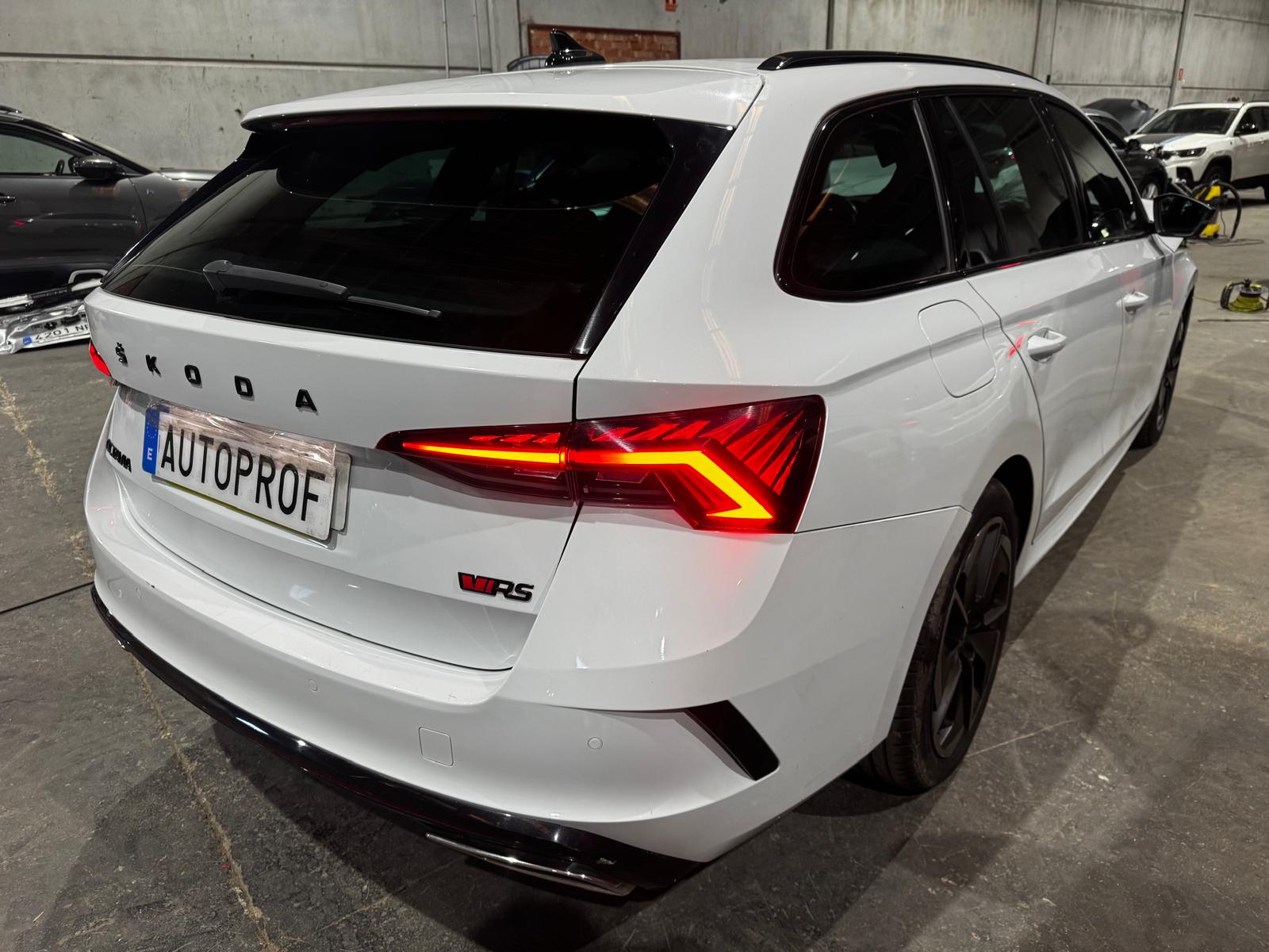 SKODA OCTAVIA RS 2.0TDI DEL 2023