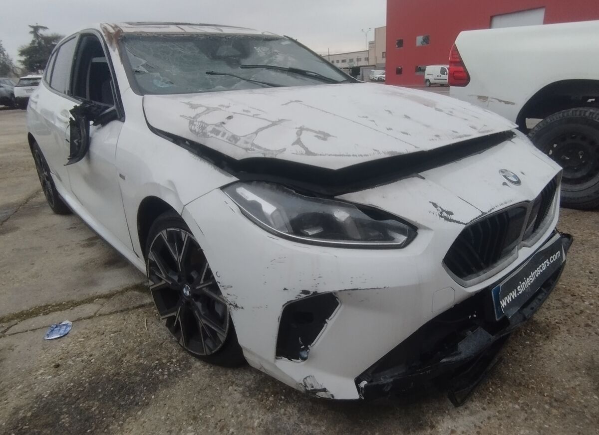 BMW 118d 2.0cc 150cv DIESEL AUTOMATICO AÑO 2025