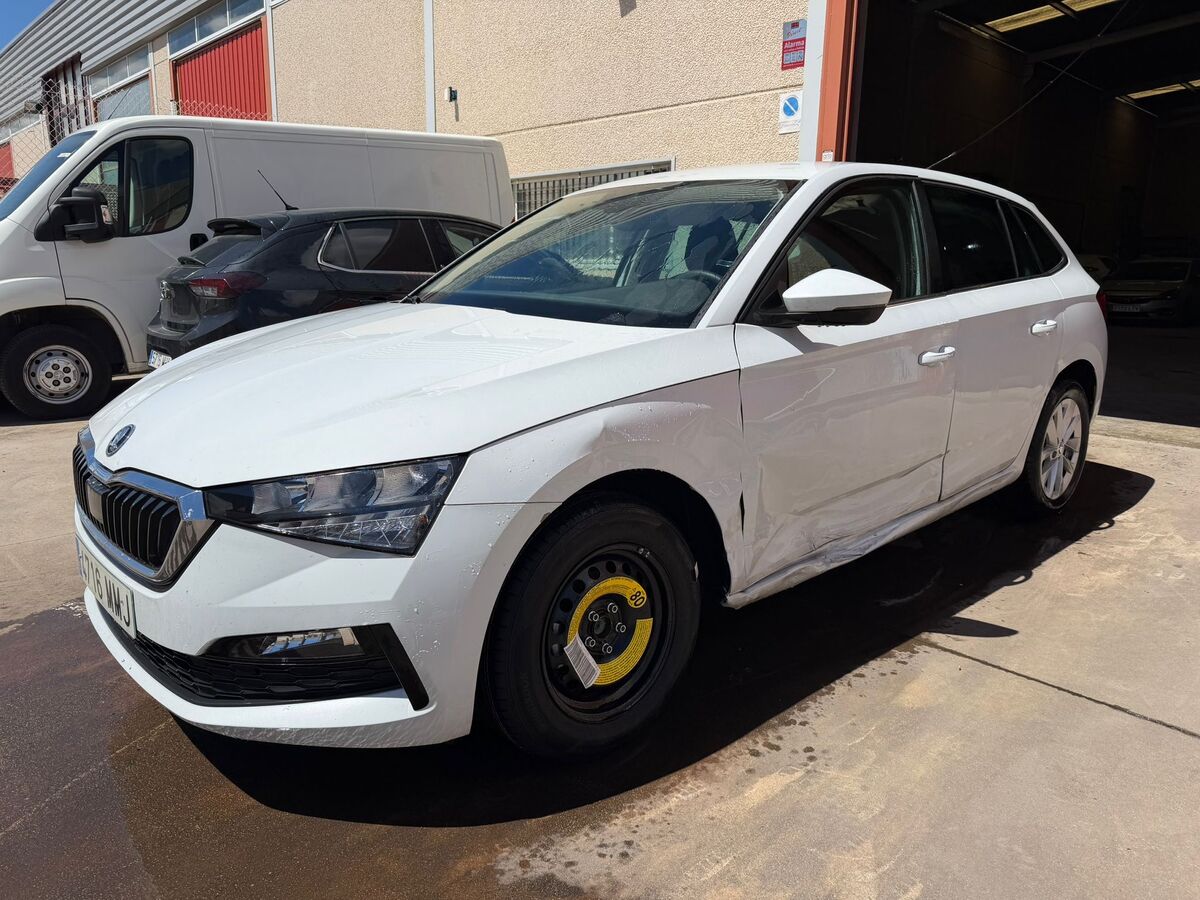 1.0 Tsi Año 12/2023 SOLO 20.000 Km *** 8.490 € ***