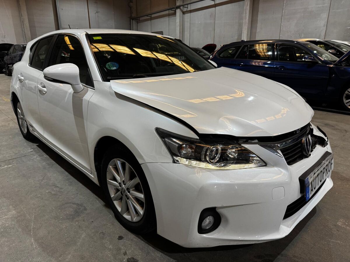 LEXUS CT 1.8 PACK HYBRID PLUS /2011