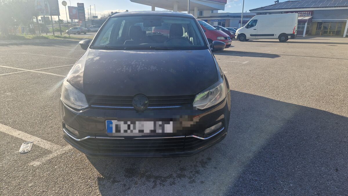 Volskwagen polo 2016 de v.o etiquets c