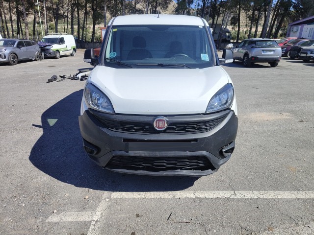 Cargo SX 1.6 Mjet 105CV puerta lateral