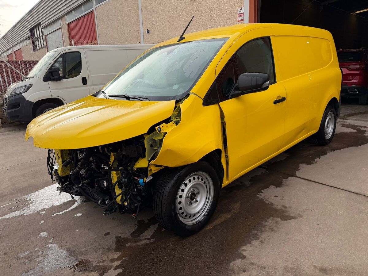 MAXI L2 1.5 Dci Año 12/2023 *** 6.490 € ***