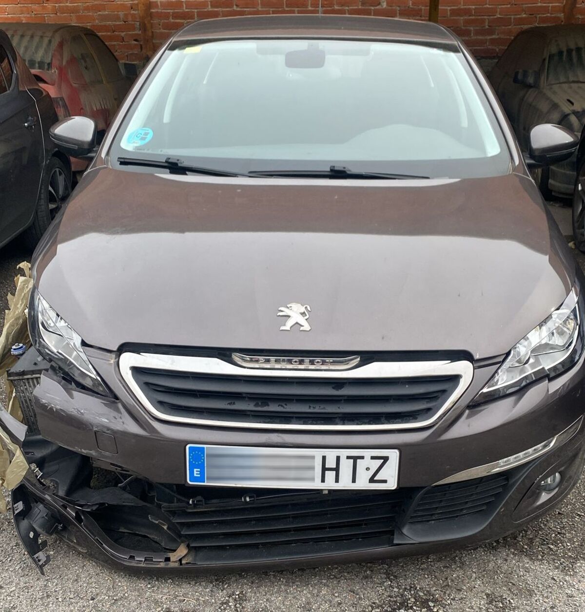 PEUGEOT 308 AÑO 2013 CON PEQUEÑO POCO GOLPE