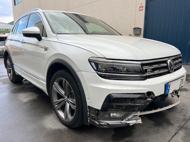 VOLKSWAGEN TIGUAN R LINE  2,0 TDI 150 CV AUTOMÁTICO AÑO 2020