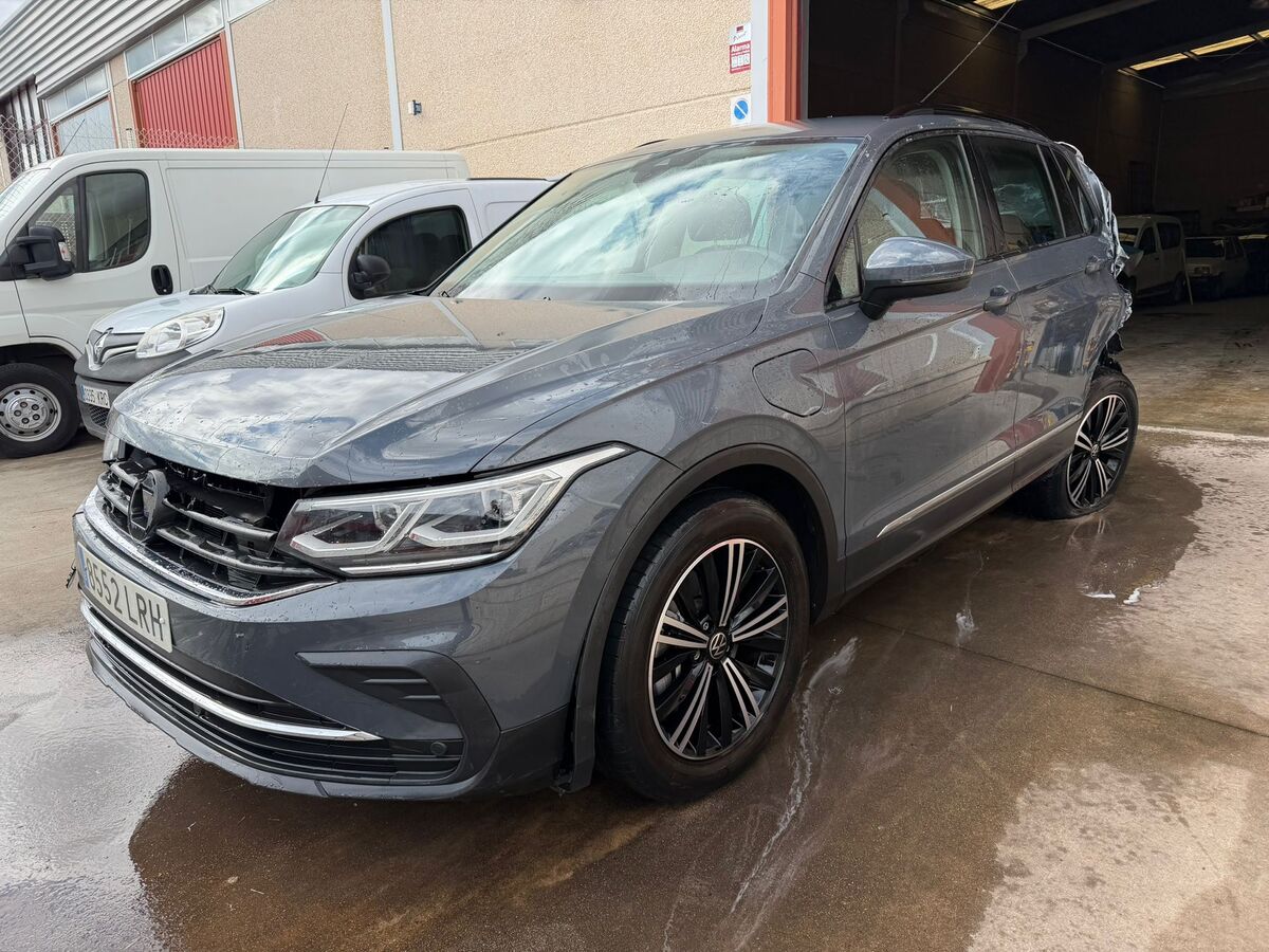 Life eHybrid 1.4 Tsi 245 Cv Año 9/2021 *** 11.990 € ***