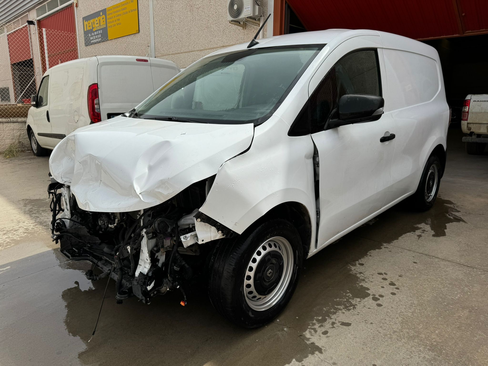 1.5 Dci año 11/2023 *** 6.290 € ***