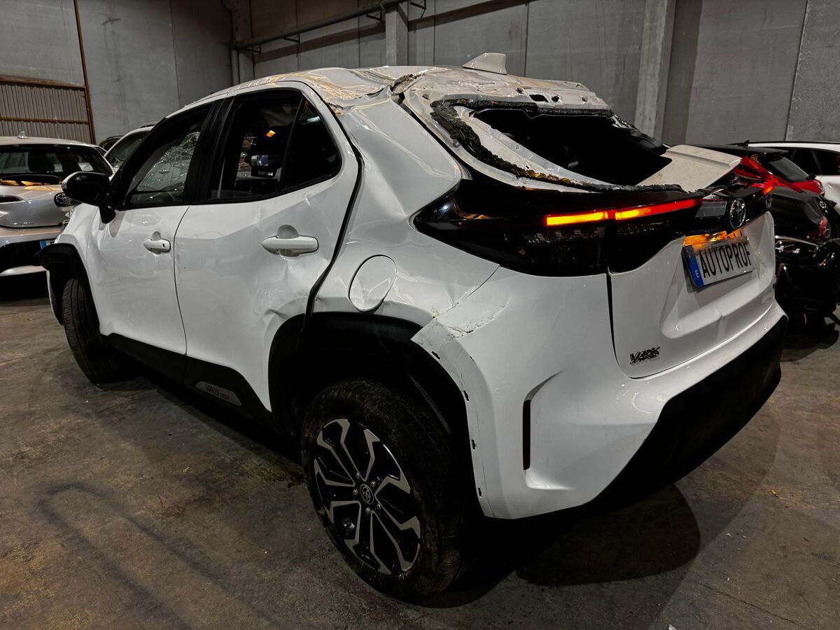 TOYOTA YARIS CROSS 120H /2023