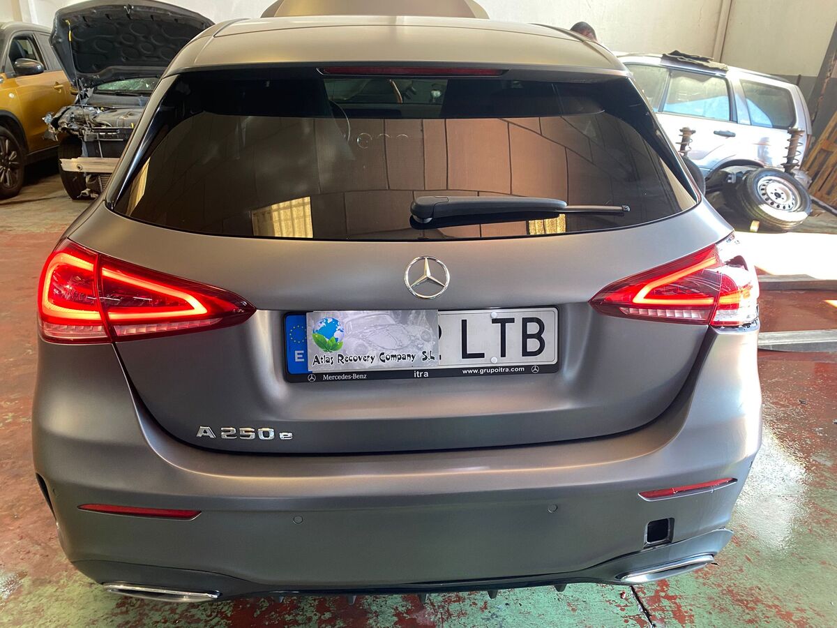 A 250 e 218 5p 8G-DCT