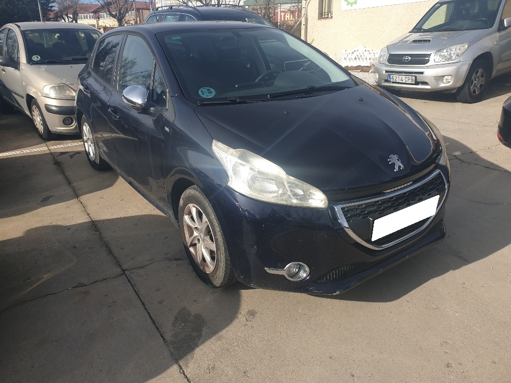 PEUGEOT 208 1.2 PURETECH-MOTOR AVERIADO