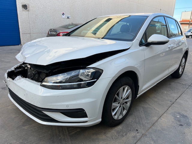 VOLKSWAGEN GOLF 7  1.6 TDI 116 CV  AÑO 2020 ARRANCA Y SE DESPLAZA