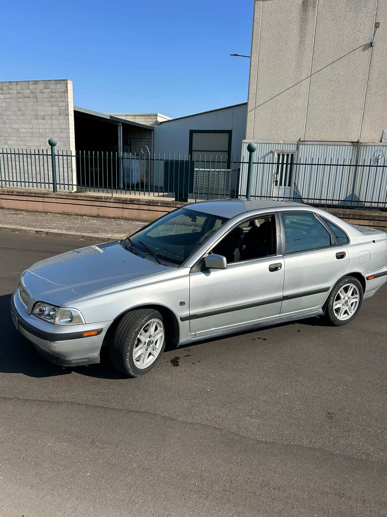 *Venta de Volvo S40 2.0 Turbo (2001)