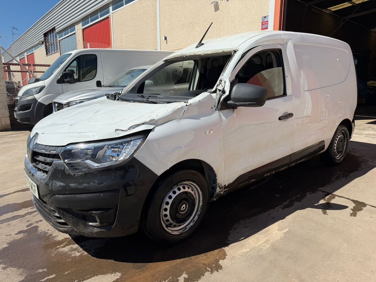 1.5 Dci Año 12/2022 SOLO 39.000 Km *** 6.790 € ***