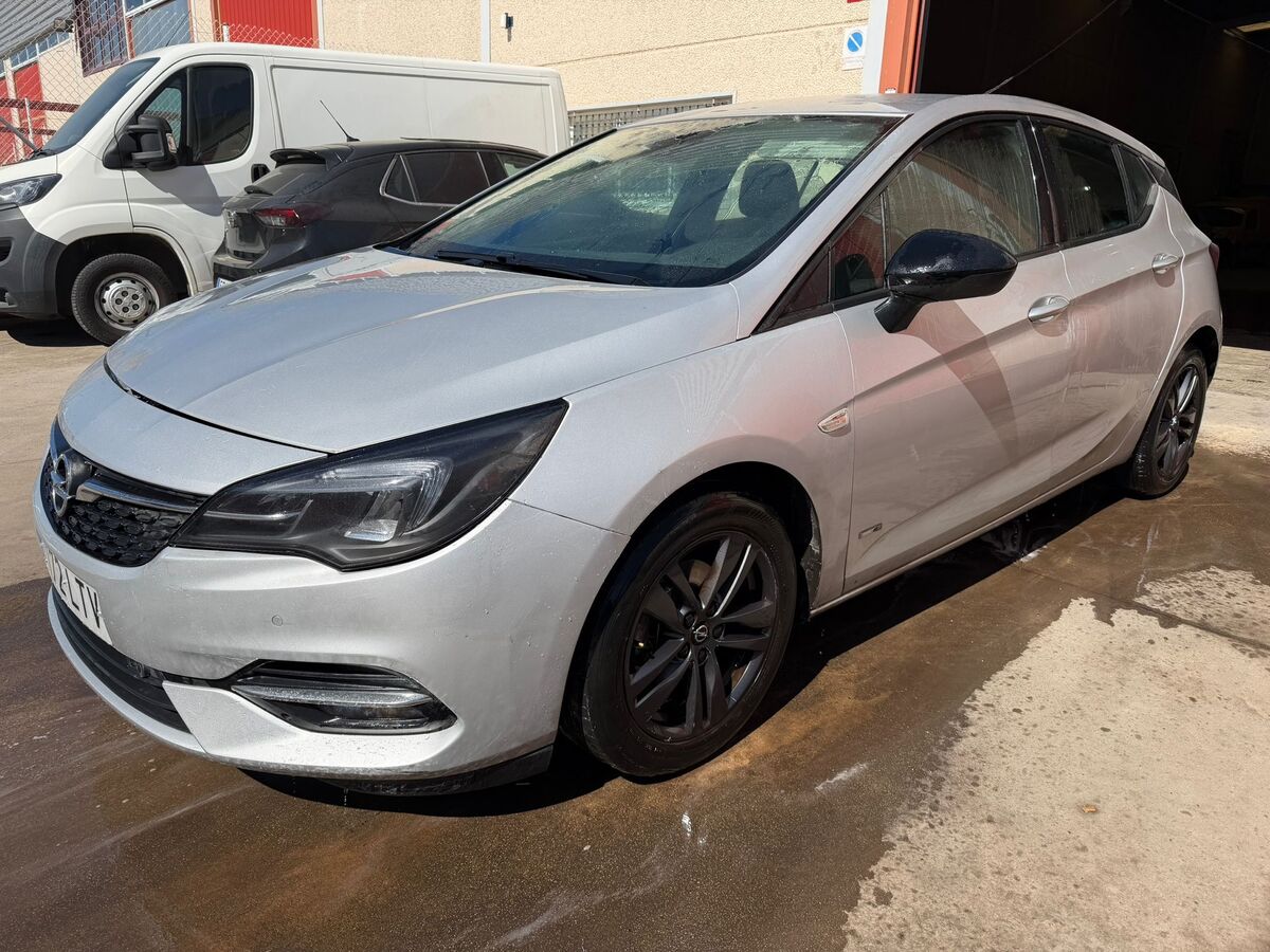 1.2 T 130 Cv Año 12/2021 *** 5.990 € ***